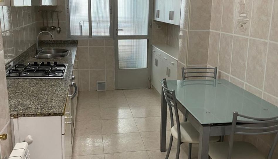 Piso de alquiler en Rúa de Rianxo, 8, Campus Norte - San Caetano, Santiago de Compostela - imagen 1 Foto 1 de Piso de alquiler en Rúa de Rianxo, 8, Campus Norte - San Caetano, Santiago de Compostela