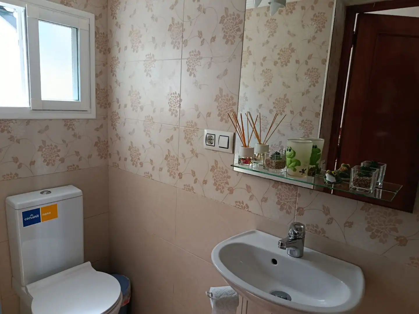 Piso en venta en Calle Rosalía de Castro, 11, Santiponce Baño de Piso en venta en Santiponce con Aire acondicionado, Calefacción y Terraza
