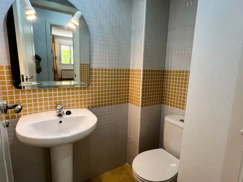 Wohnung zum Verkauf in Calle Fray Diego de Ocaña, 7, Urbanización San Isidro Badezimmer von Wohnung zum Verkauf in Ocaña mit Heizung und Abstellraum