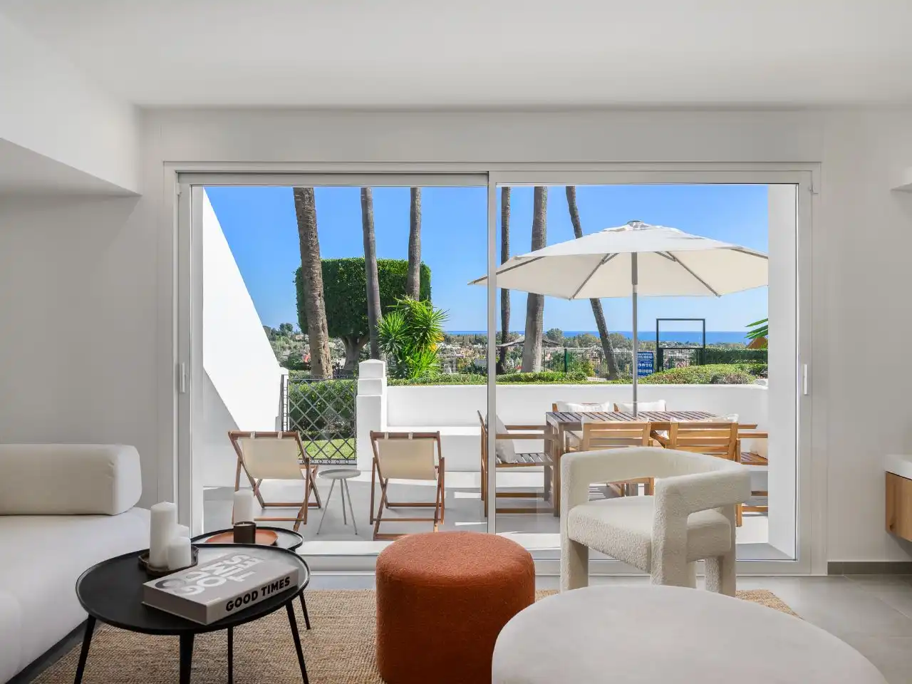 Dúplex en venta en Calle Jazmín, 106, Paraiso - Barronal Terraza de Dúplex en venta en Estepona con Aire acondicionado, Calefacción y Terraza