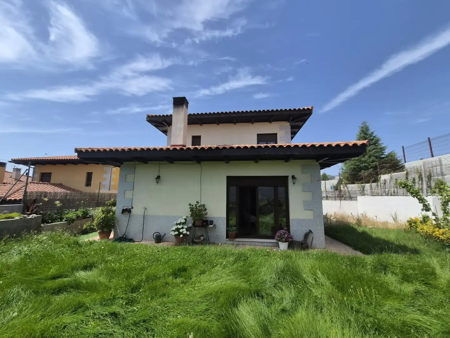 Exterior view of Houses for sale in Bustarviejo  with Heating, Private garden and Parquet flooring