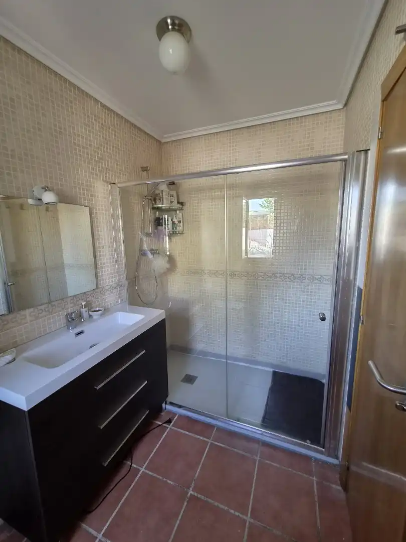 Bathroom of Houses for sale in Bustarviejo  with Heating, Private garden and Parquet flooring