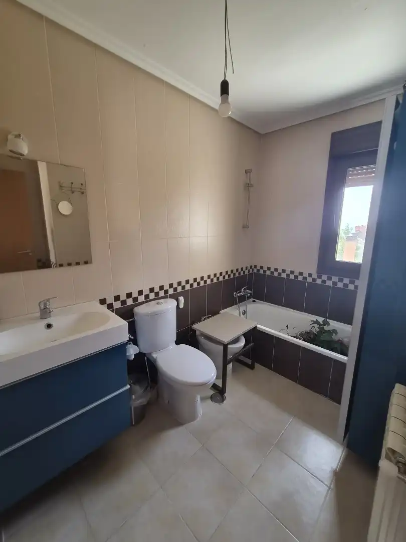 Bathroom of Houses for sale in Bustarviejo  with Heating, Private garden and Parquet flooring