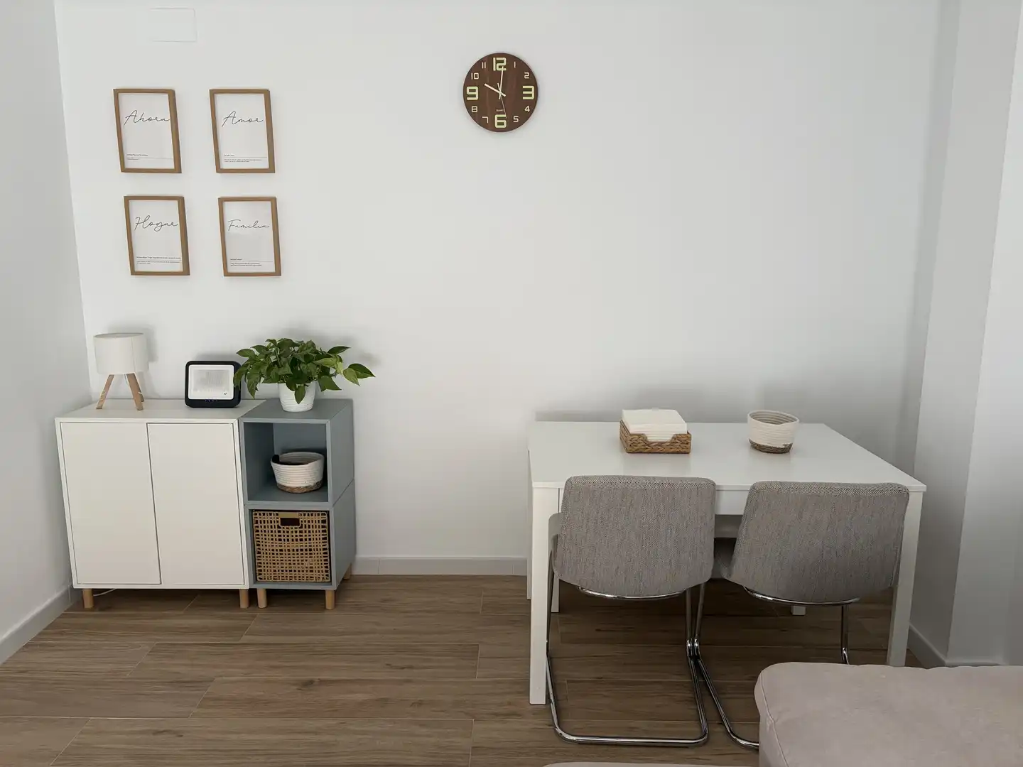 Wohnung zum Verkauf in Avenida Quinto Centenario, 94, V Centenario - Piletas - Capuchinos Esszimmer von Wohnung zum Verkauf in Sanlúcar de Barrameda mit Klimaanlage, Gemeinschaftsparkplatz und Balkon