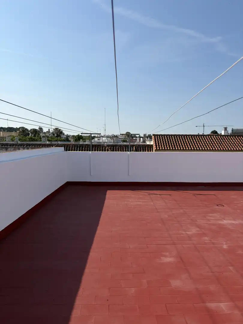Wohnung zum Verkauf in Avenida Quinto Centenario, 94, V Centenario - Piletas - Capuchinos Terrasse von Wohnung zum Verkauf in Sanlúcar de Barrameda mit Klimaanlage, Gemeinschaftsparkplatz und Balkon