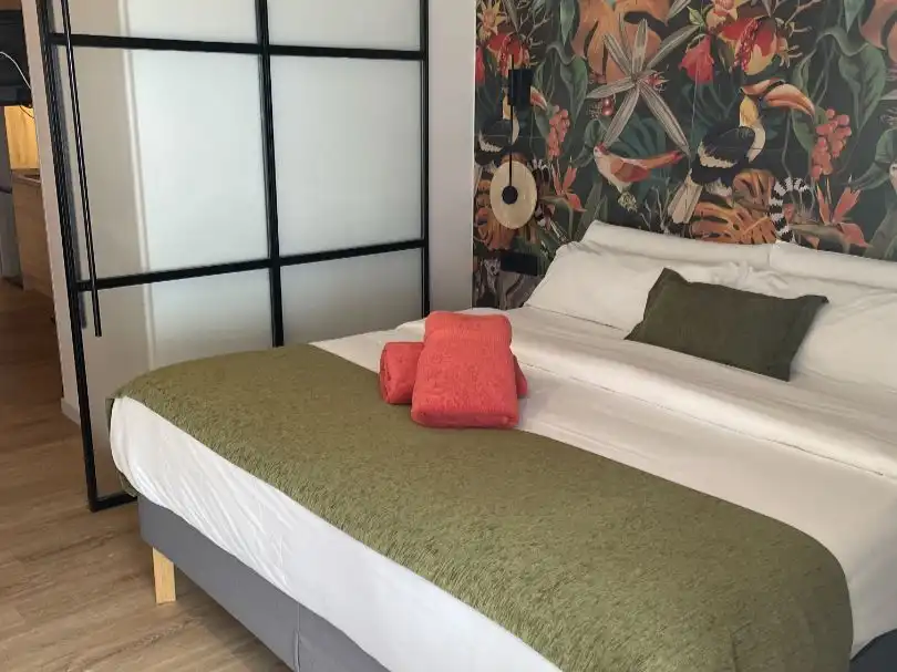 Dormitori de Loft de lloguer en Madrid amb Aire condicionat, Parquet i Moblat