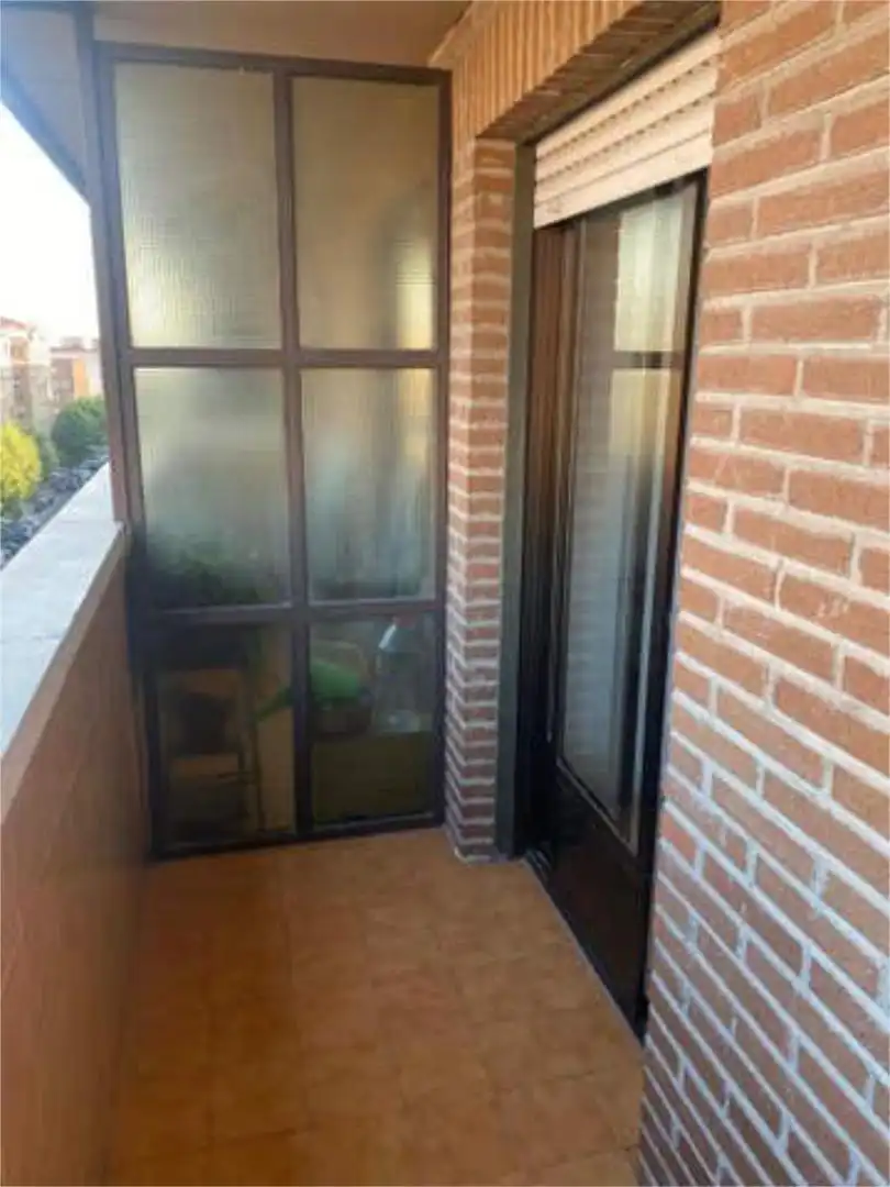 Piso de alquiler en Hospital - Nuevo Centro de Talavera de la Reina Terraza de Piso de alquiler en Talavera de la Reina con Calefacción y Terraza