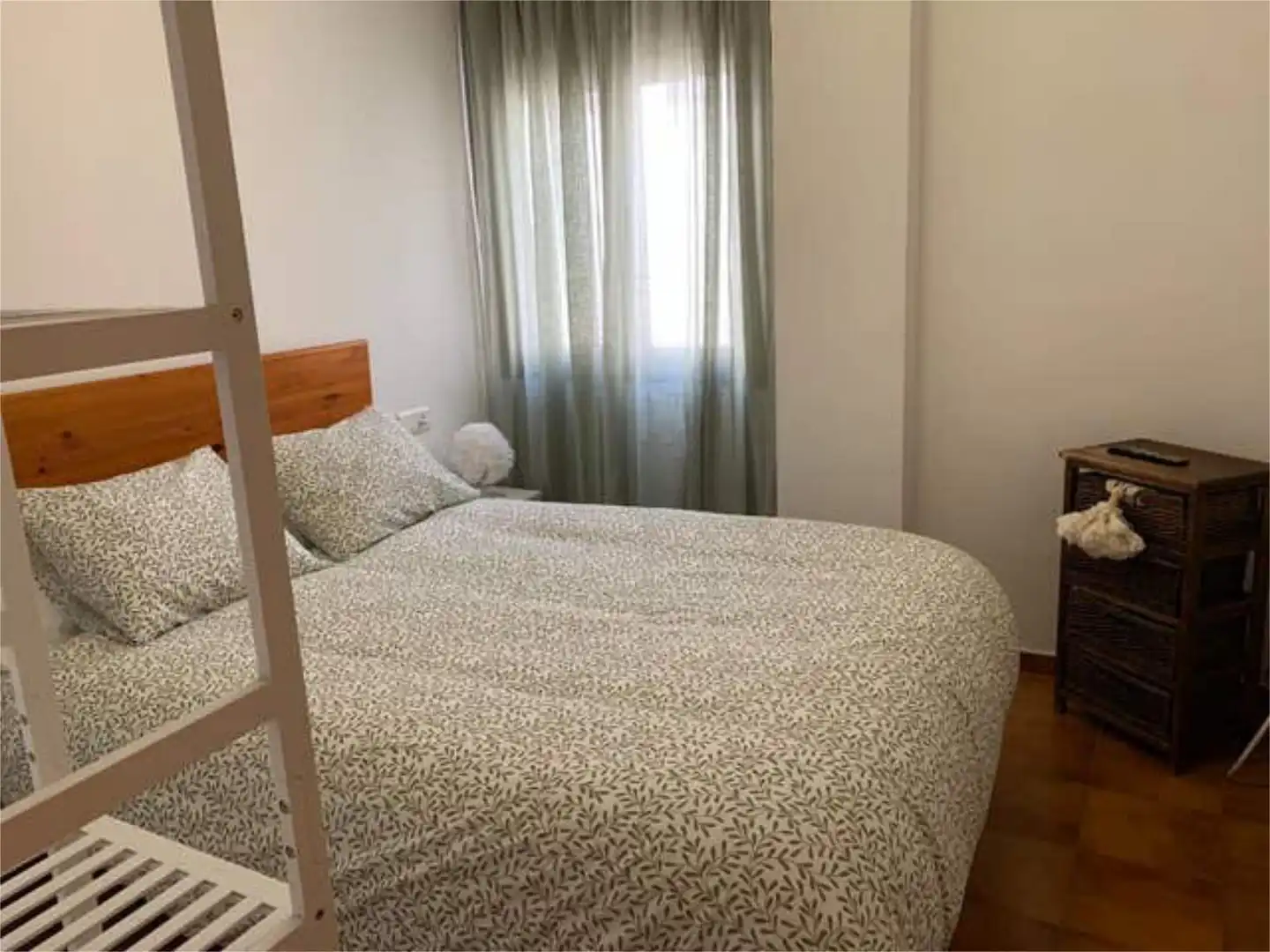 Piso de alquiler en San Francisco Habitación de Piso de alquiler en Ronda con Calefacción y Amueblado