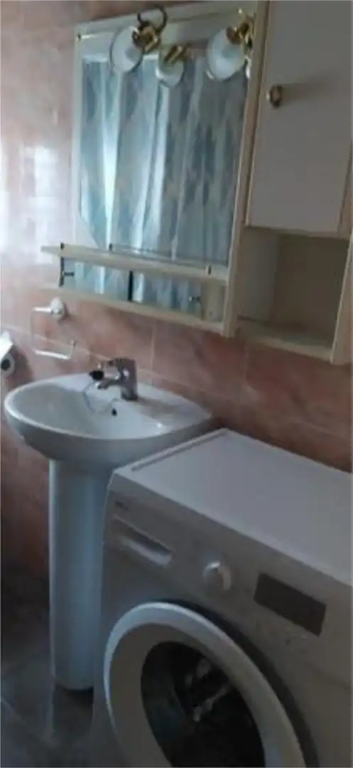 Piso de alquiler en Centro Baño de Piso de alquiler en Cuenca con Terraza