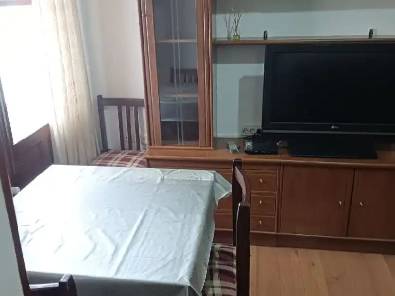 Piso de alquiler en Calle de Camino Cañete, 8, Centro Comedor de Piso de alquiler en Cuenca con Calefacción, Parquet y Terraza