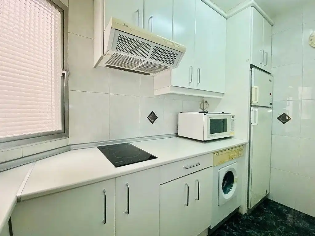 Pis de lloguer a Avenida de Valladolid, 7, Casa de Campo Cuina de Pis de lloguer en Madrid amb Calefacció, Terrassa i Moblat
