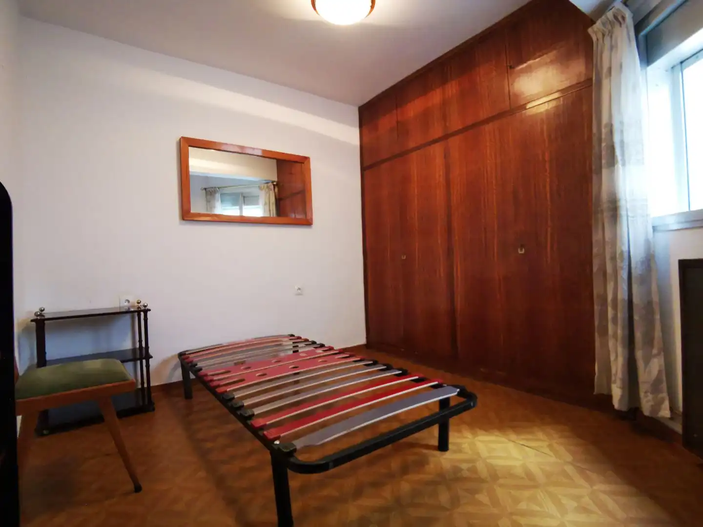 Pis de lloguer a Avenida de Valladolid, 7, Casa de Campo Dormitori de Pis de lloguer en Madrid amb Calefacció, Terrassa i Moblat