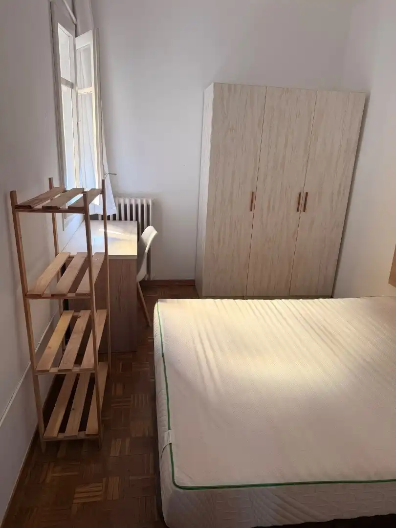 Wohnung zur Miete in Carrer Humbert Torres, 16, Príncep de Viana - Clot -Xalets Humbert Torres Schlafzimmer von Wohnung zur Miete in Lleida Capital mit Terrasse und Balkon
