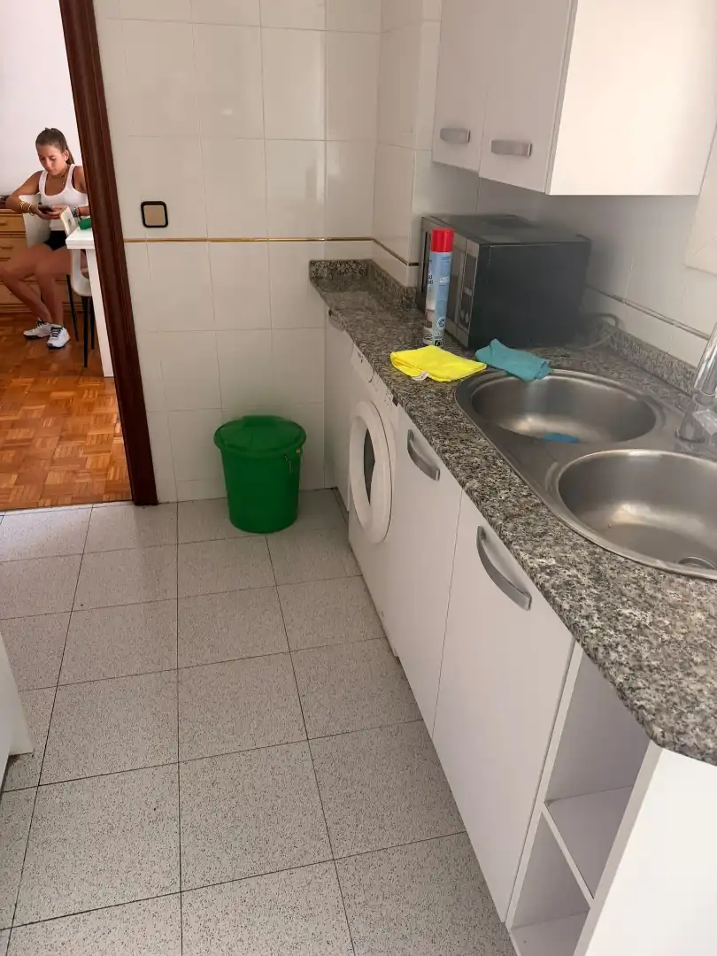 Wohnung zur Miete in Carrer Humbert Torres, 16, Príncep de Viana - Clot -Xalets Humbert Torres Küche von Wohnung zur Miete in Lleida Capital mit Terrasse und Balkon