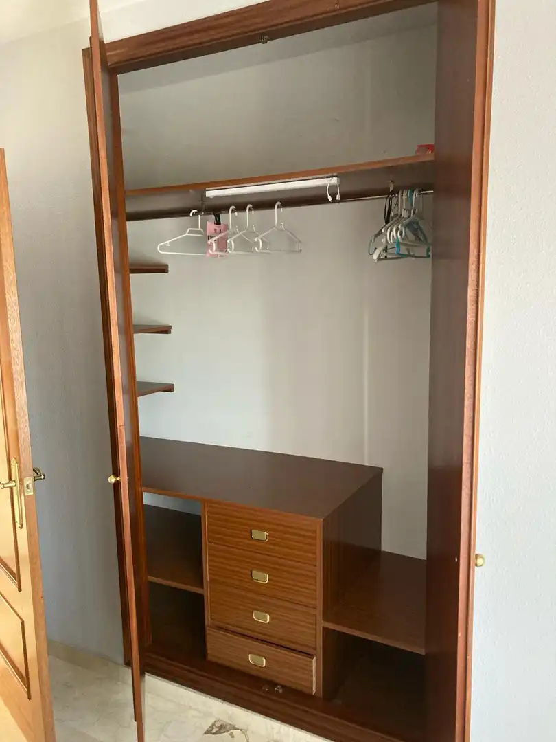 Flat for rent in Calle Godofredo Ortega y Muñoz, 39, Valdepasillas - La Paz - Huerta Rosales Bedroom of Flat for rent in Badajoz with Air Conditioner, Heating and Private garden