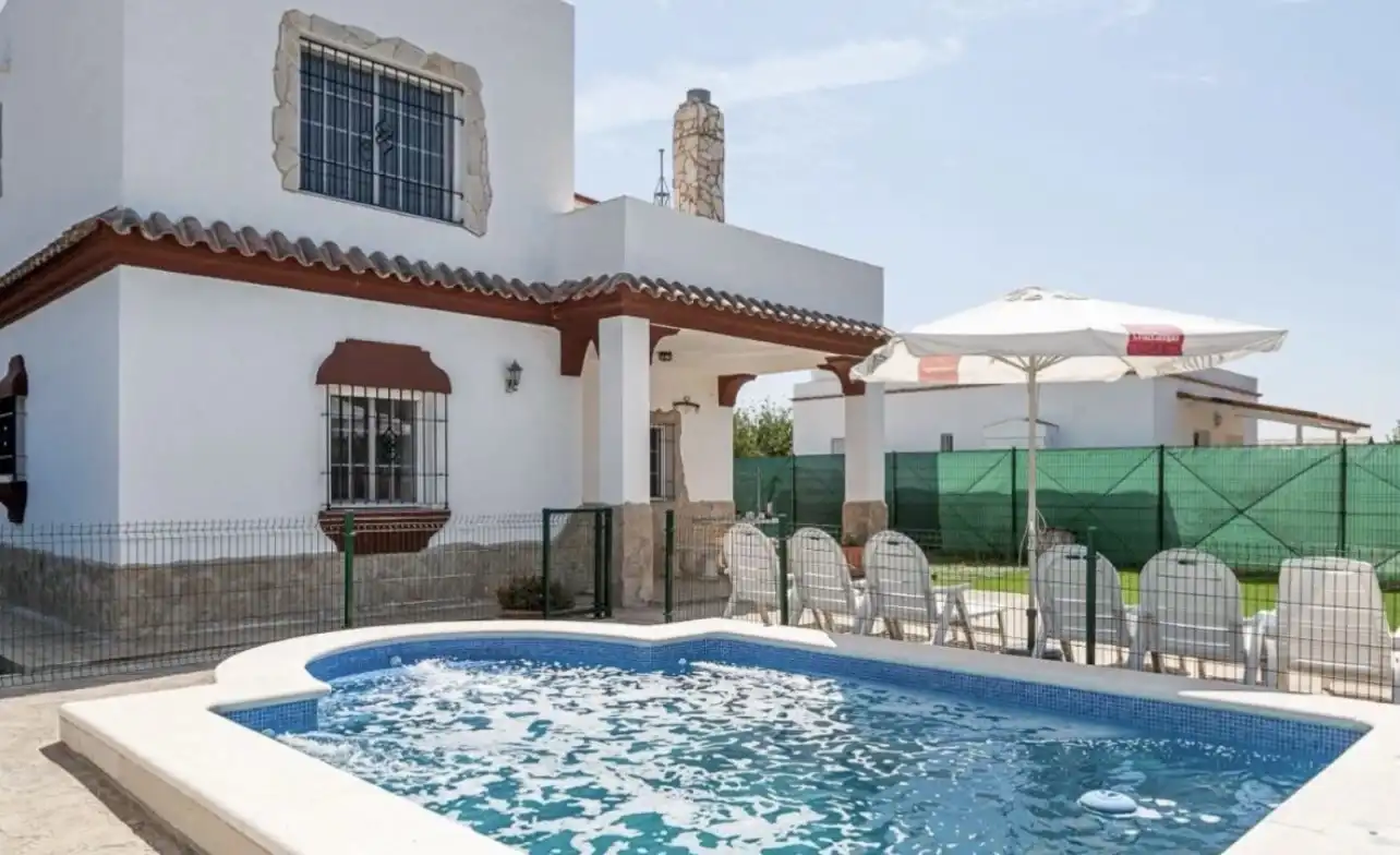 Casa o xalet de lloguer a Calle Pelota, 13, El Pópulo - Santa María Piscina de Casa o xalet de lloguer en Cádiz amb Aire condicionat, Calefacció i Jardí privat