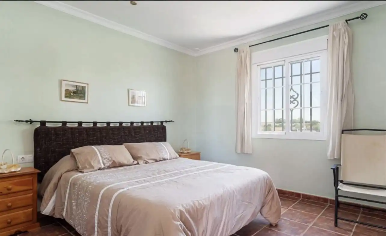 Casa o xalet de lloguer a Calle Pelota, 13, El Pópulo - Santa María Dormitori de Casa o xalet de lloguer en Cádiz amb Aire condicionat, Calefacció i Jardí privat