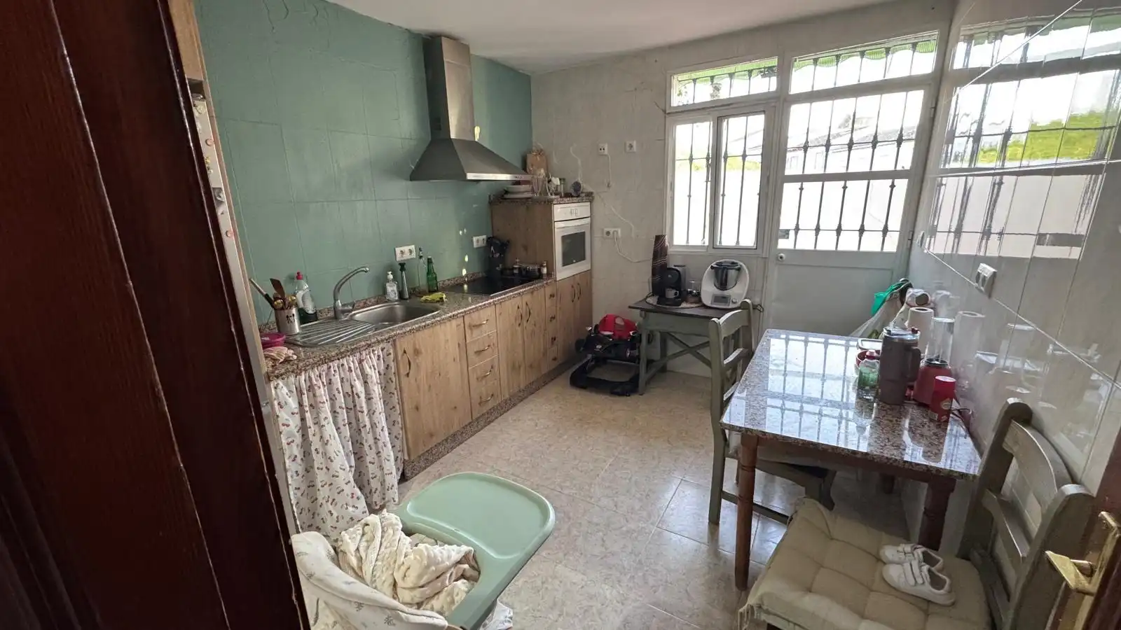 Casa o xalet en venda a Calle Los Álamos, 16, Villamartín Cuina de Casa o xalet en venda en Villamartín amb Aire condicionat, Terrassa i Balcó