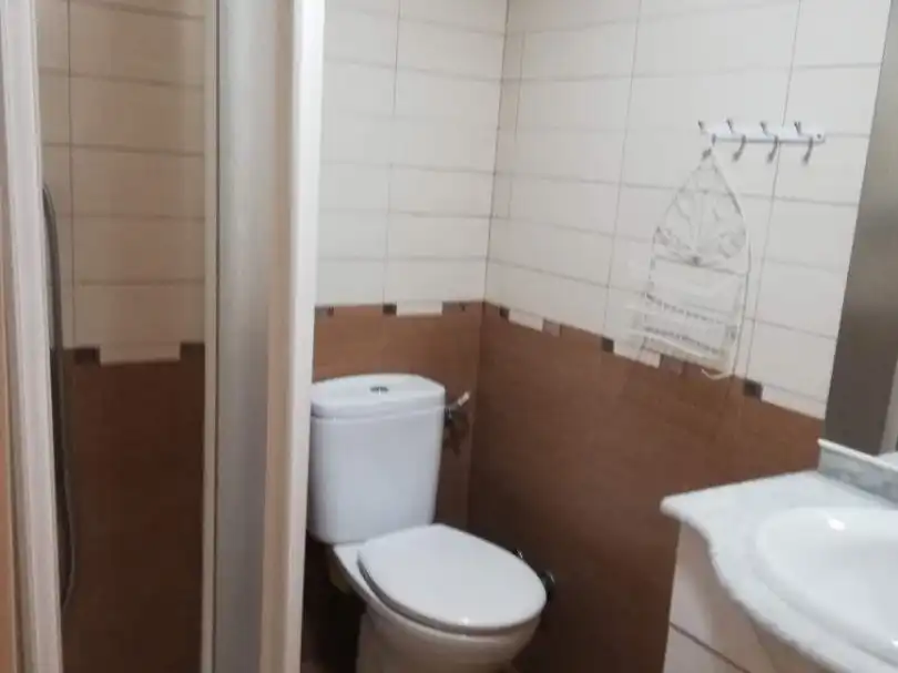 Wohnung zur Miete in Calle de Lisboa, 12, Palomarejos Badezimmer von Wohnung zur Miete in Toledo Capital