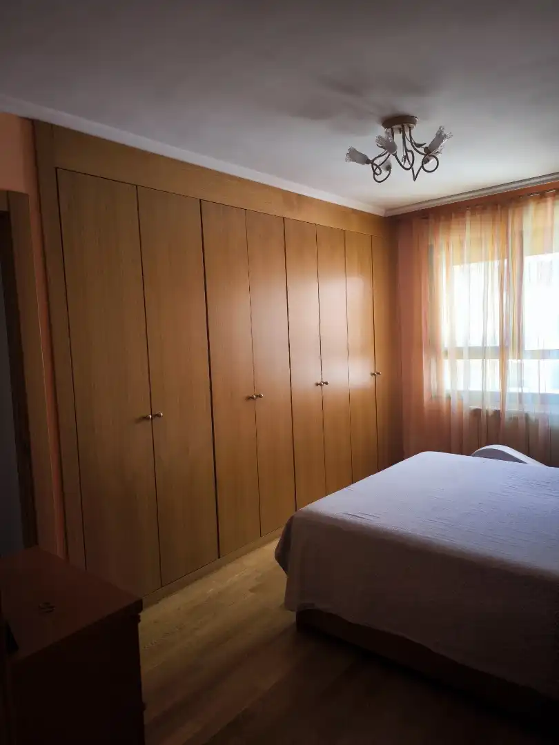 Piso en venta en Calle Sorbona, 7, Universidad - Las Huelgas Habitación de Piso en venta en Burgos con Jardín privado y Balcón