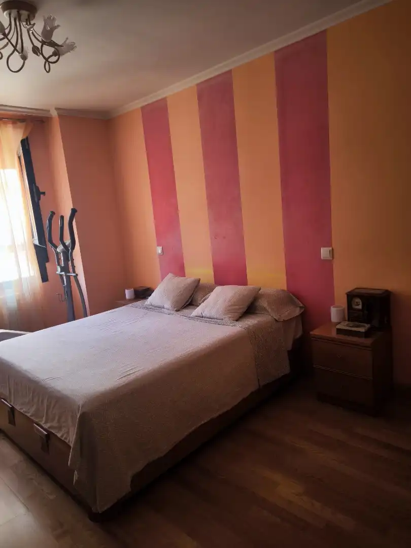 Piso en venta en Calle Sorbona, 7, Universidad - Las Huelgas Habitación de Piso en venta en Burgos con Jardín privado y Balcón