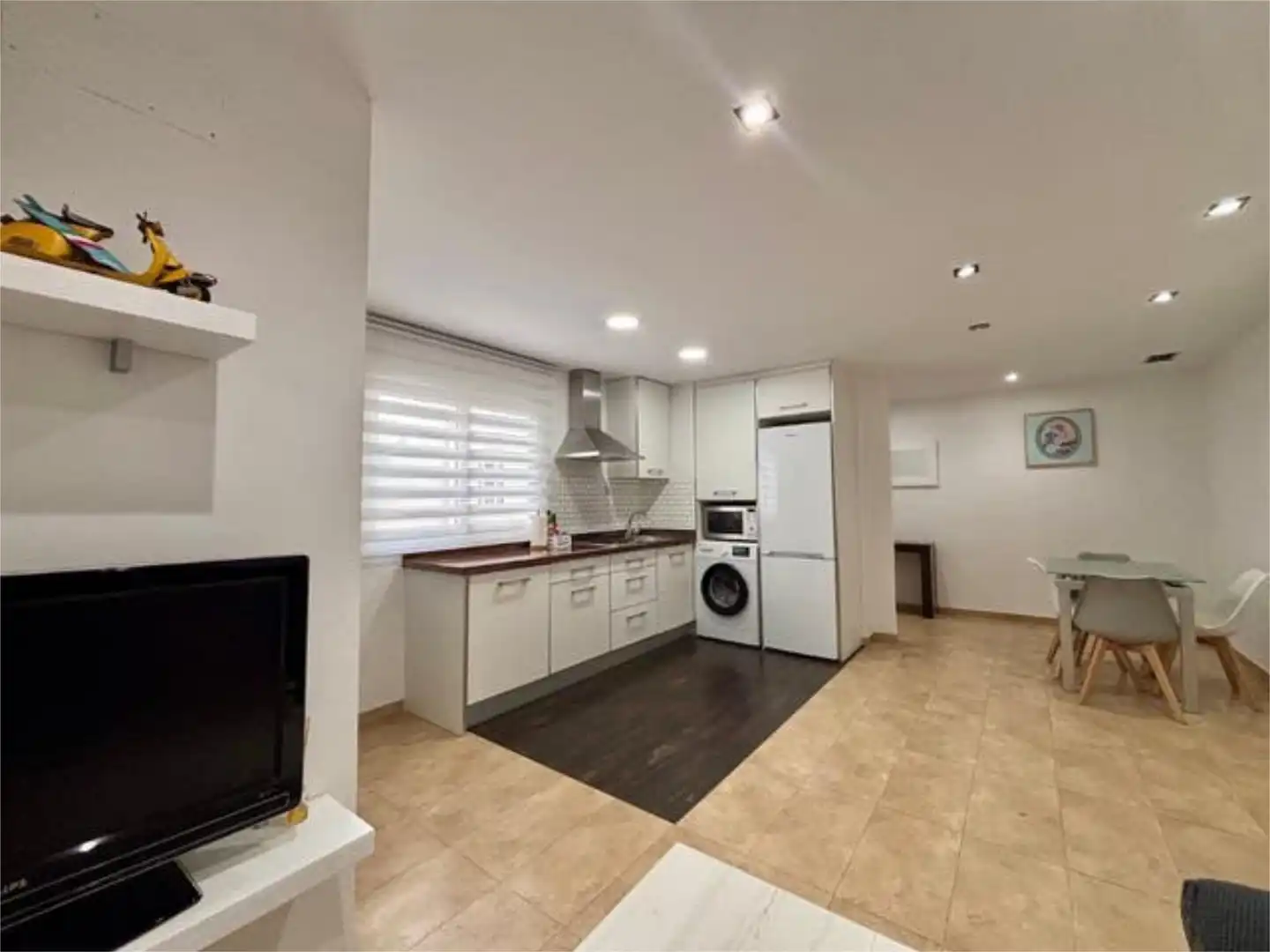 Cuina de Apartament de lloguer en Adra amb Calefacció i Moblat