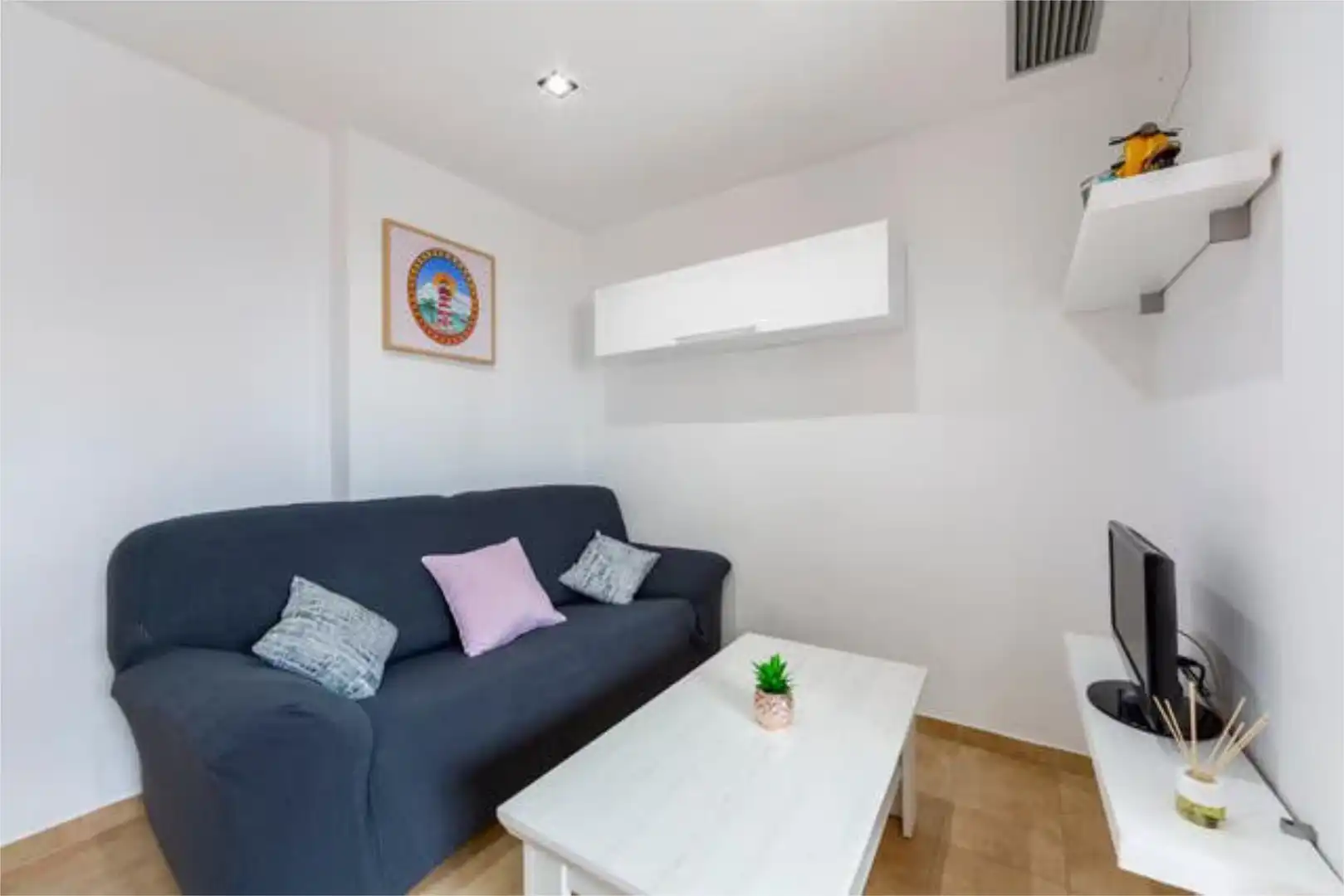 Sala d'estar de Apartament de lloguer en Adra amb Calefacció i Moblat