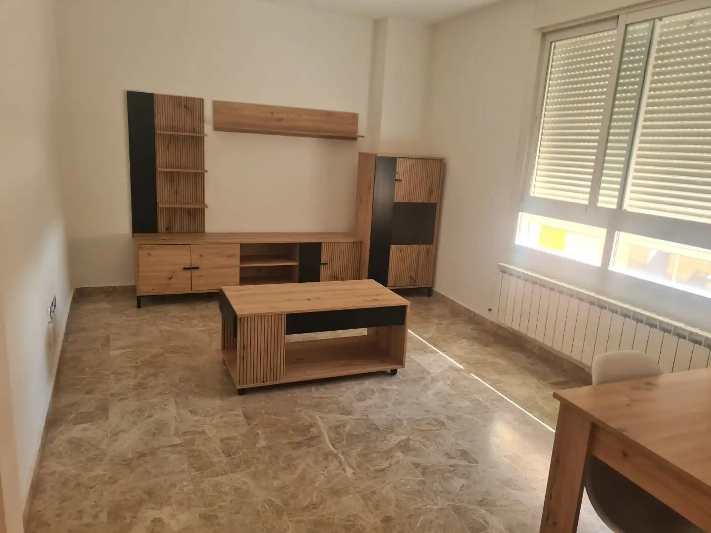 Piso en venta en Calle Becea, 11, Santa María - Pio XII Sala de estar de Piso en venta en Ciudad Real con Calefacción, Piscina y Amueblado