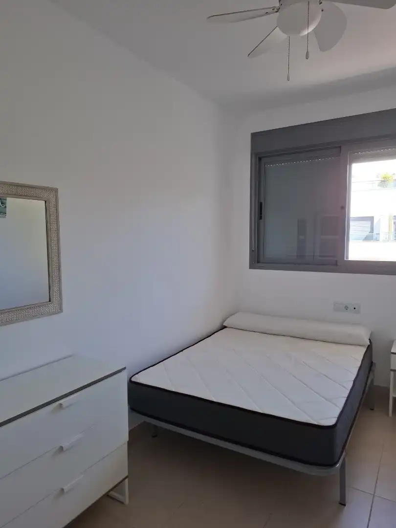 Piso de alquiler en Carretera Turre, 9, Las Escobetas Habitación de Piso de alquiler en Garrucha con Aire acondicionado, Calefacción y Terraza
