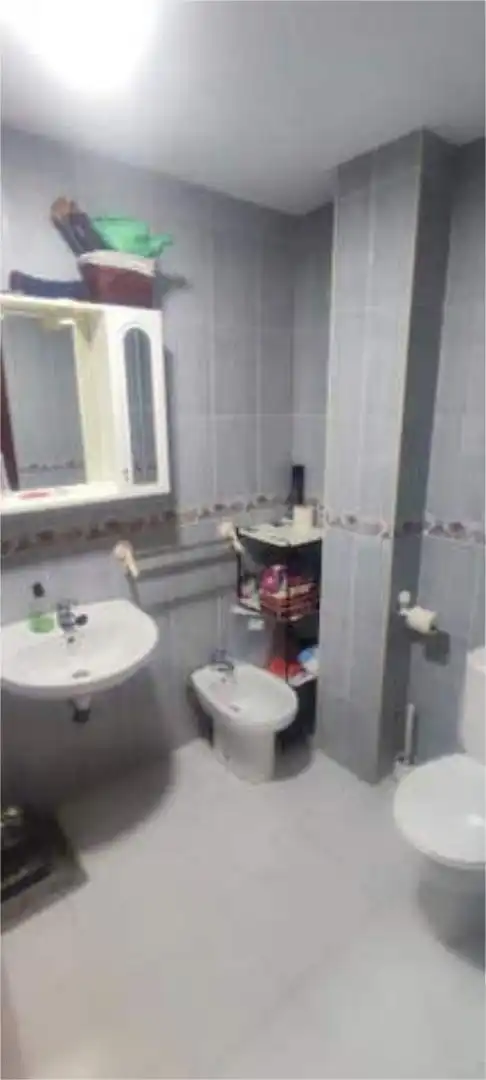 Flat for sale in Navalmoral de la Mata Bathroom of Flat for sale in Navalmoral de la Mata with Terrace, Storage room and Furnished