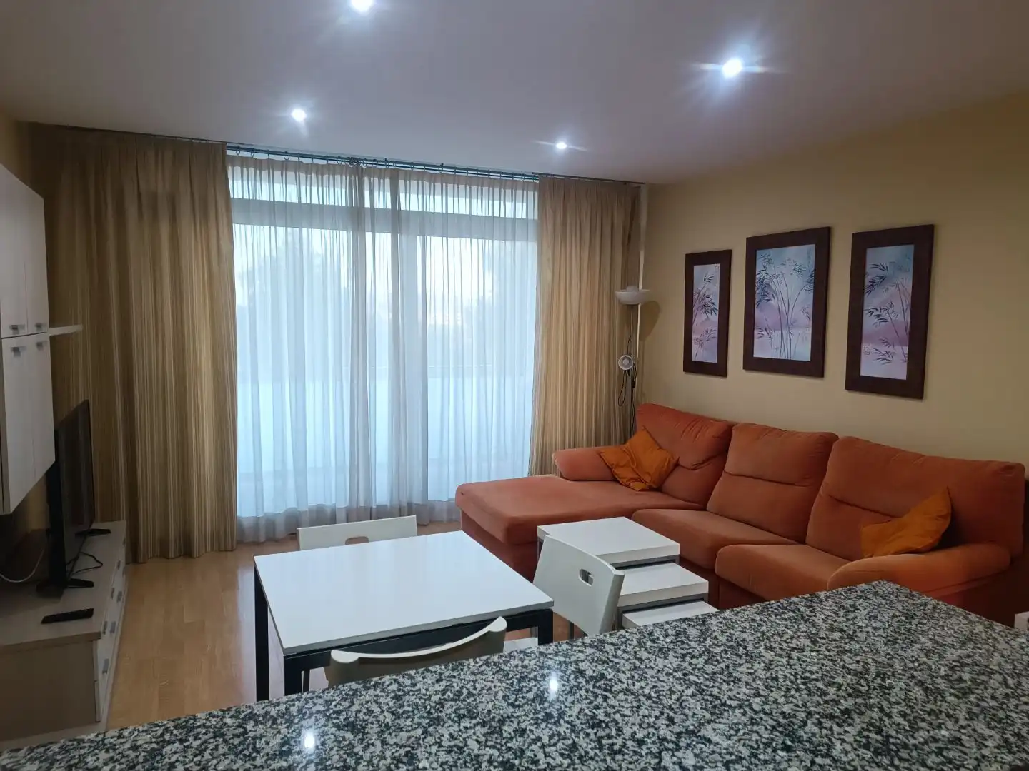Pis de lloguer a Avenida José Hernández de la Asunción, 21, Almansa Sala d'estar de Pis de lloguer en Almansa amb Aire condicionat, Parquet i Terrassa