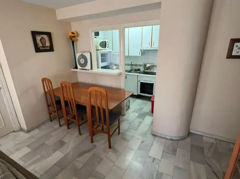 Piso de alquiler en Avenida Juan Melgarejo, 6, Vistahermosa - Fuentebravía Cocina de Piso de alquiler en El Puerto de Santa María con Terraza, Piscina y Balcón