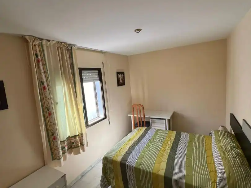 Piso de alquiler en Avenida Juan Melgarejo, 6, Vistahermosa - Fuentebravía Habitación de Piso de alquiler en El Puerto de Santa María con Terraza, Piscina y Balcón
