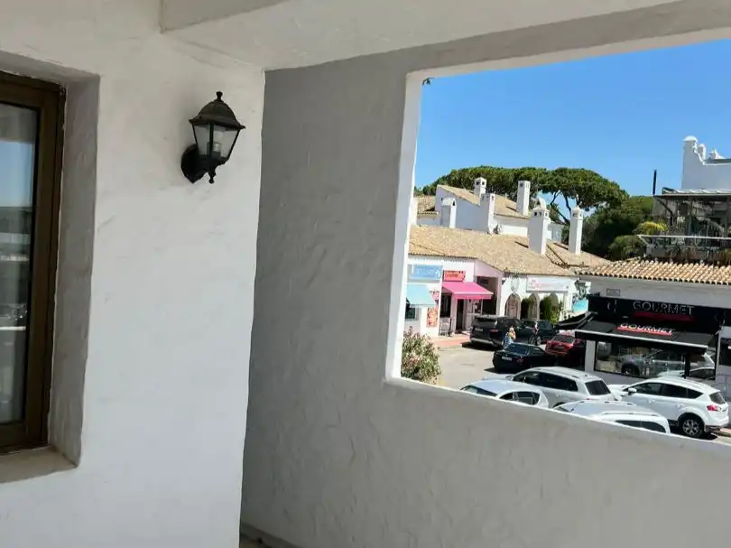 Piso de alquiler en Avenida Juan Melgarejo, 6, Vistahermosa - Fuentebravía Vista exterior de Piso de alquiler en El Puerto de Santa María con Terraza, Piscina y Balcón