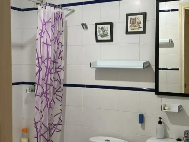 Piso de alquiler en Avenida Juan Melgarejo, 6, Vistahermosa - Fuentebravía Baño de Piso de alquiler en El Puerto de Santa María con Terraza, Piscina y Balcón