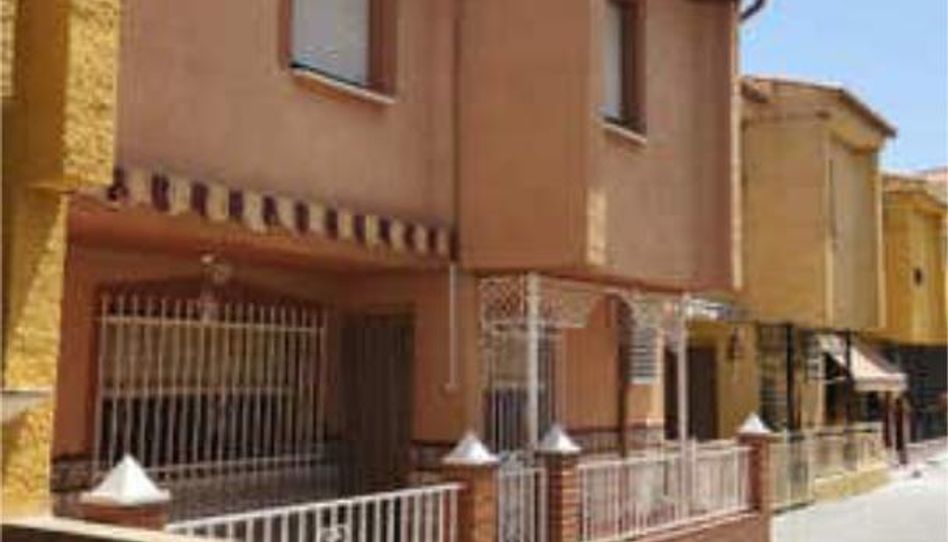 Casa o chalet de alquiler en Guadix, Granada - imagen 1 Foto 1 de Casa o chalet de alquiler en Guadix, Granada