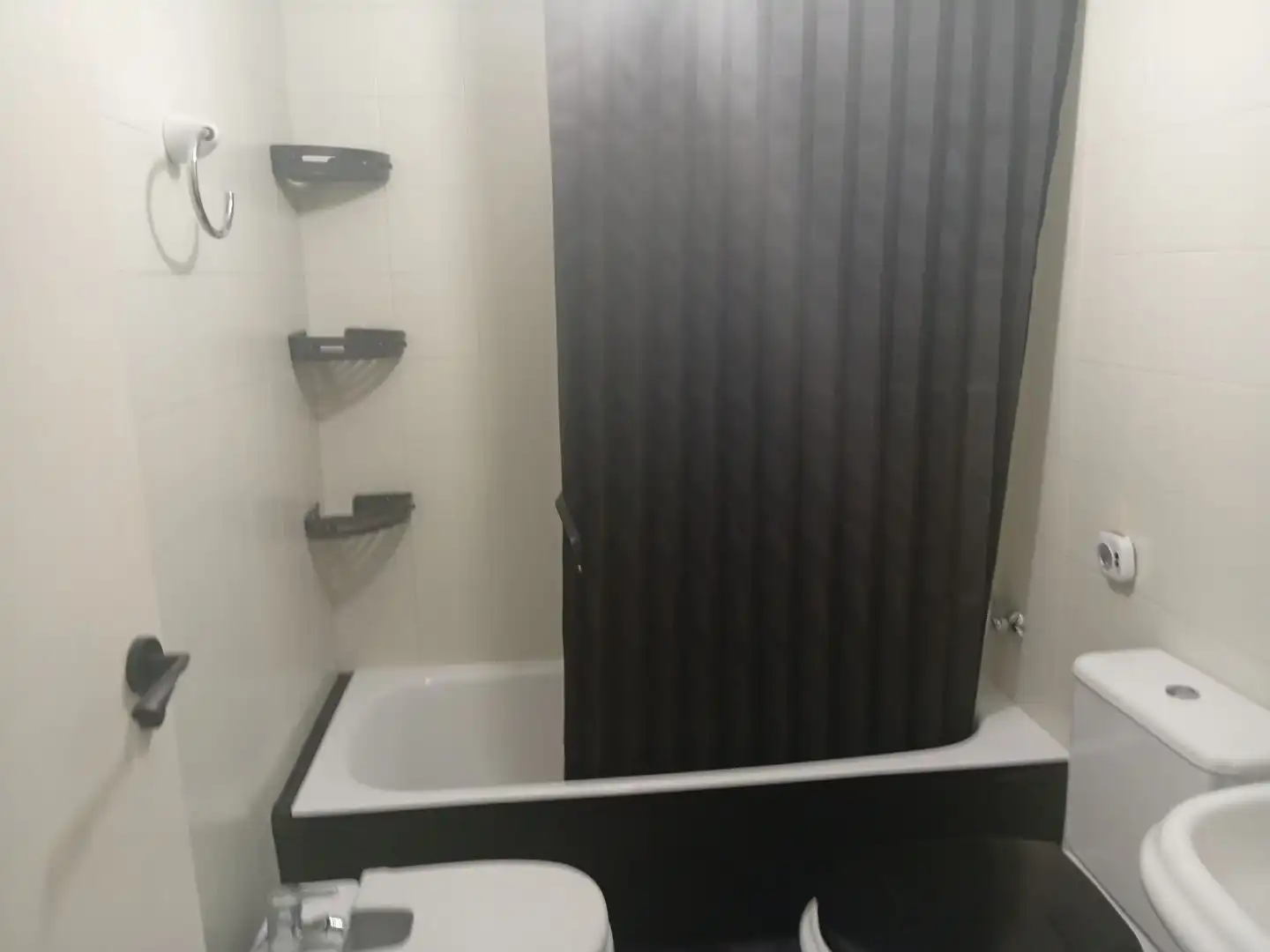 Piso en venta en Rúa Arribadas, 11, Conxo Baño de Piso en venta en Santiago de Compostela