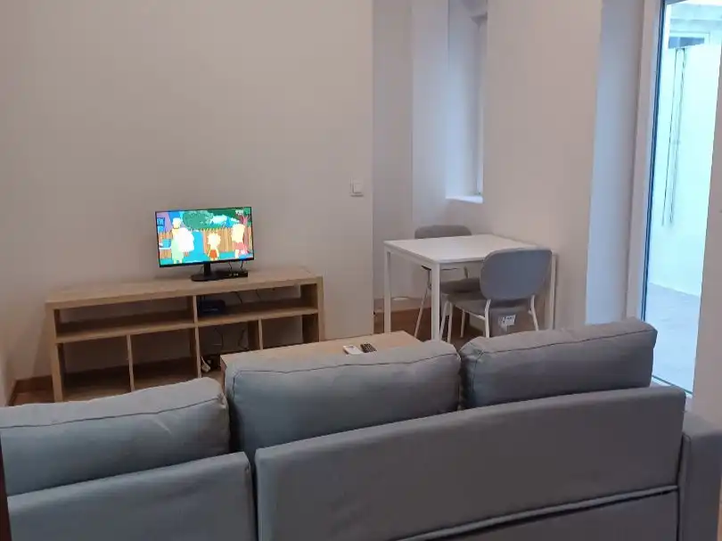 Apartamento de alquiler en Calle de Bustamante, 10, Delicias Sala de estar de Apartamento de alquiler en Madrid con Aire acondicionado, Calefacción y Trastero