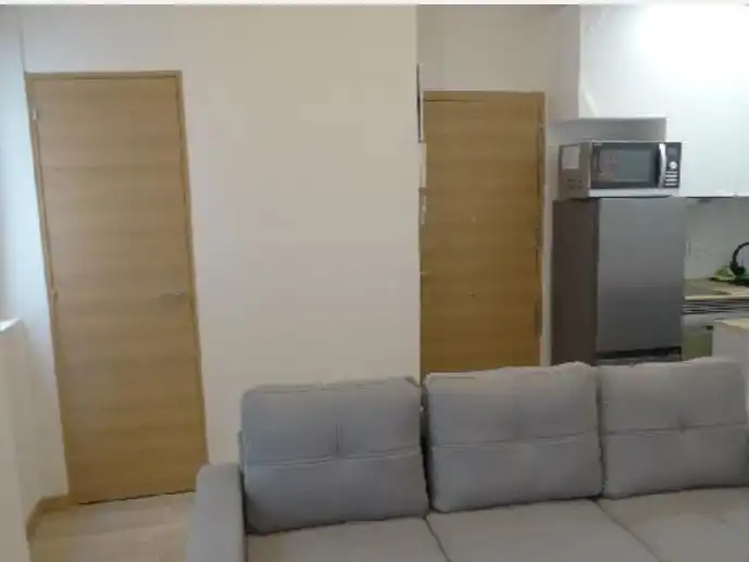 Apartamento de alquiler en Calle de Bustamante, 10, Delicias Sala de estar de Apartamento de alquiler en Madrid con Aire acondicionado, Calefacción y Trastero