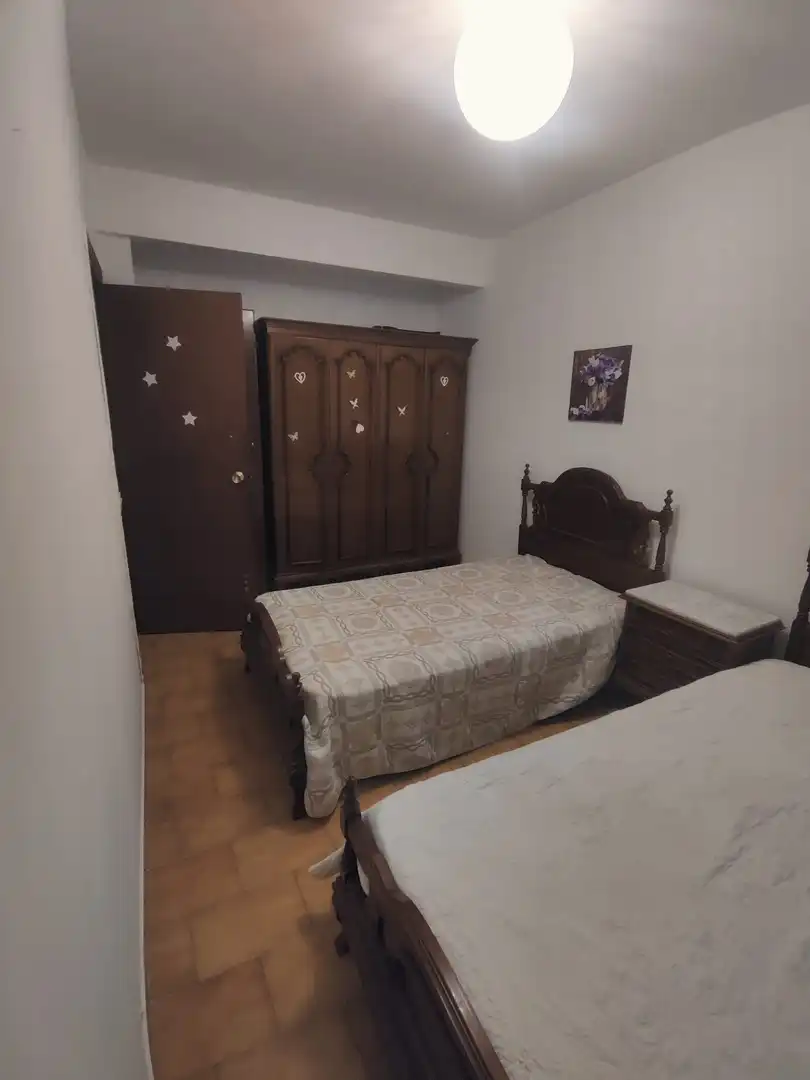 Flat for rent in Plaza Luis de Zúñiga, 13, Miralvalle - Av. Virgen del Puerto - La Data Bedroom of Flat for rent in Plasencia with Air Conditioner, Terrace and Balcony