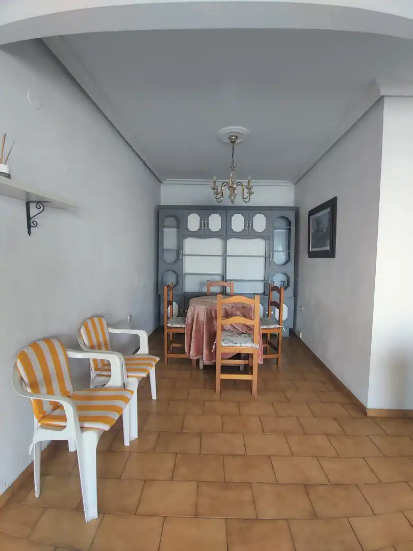 Flat for rent in Plaza Luis de Zúñiga, 13, Miralvalle - Av. Virgen del Puerto - La Data Dining room of Flat for rent in Plasencia with Air Conditioner, Terrace and Balcony