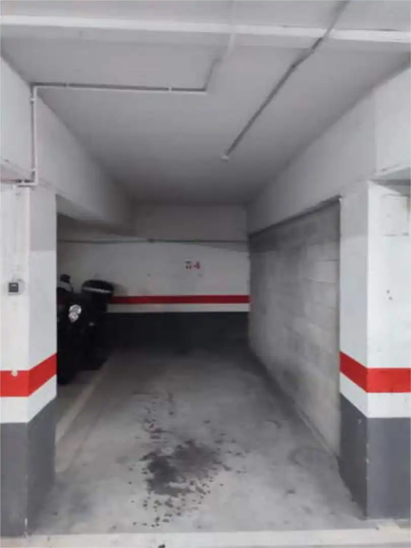 Garage for rent in Parbayón Parking of Garage for rent in Piélagos