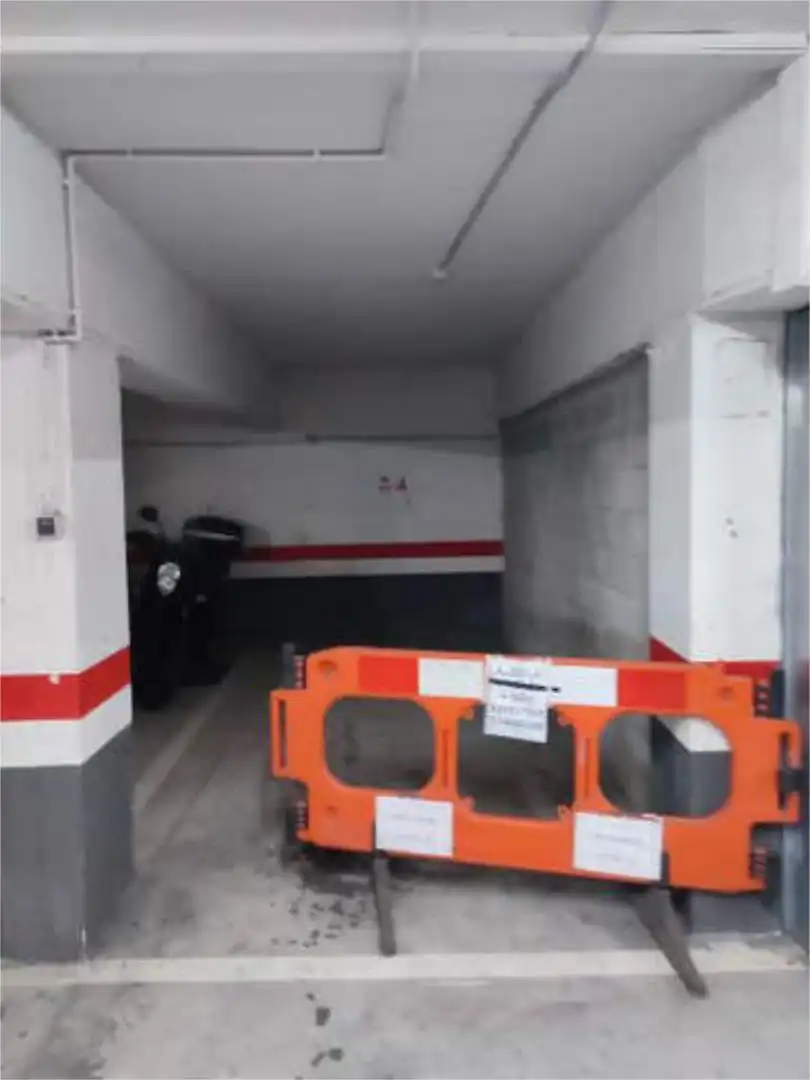 Garage for rent in Parbayón Parking of Garage for rent in Piélagos