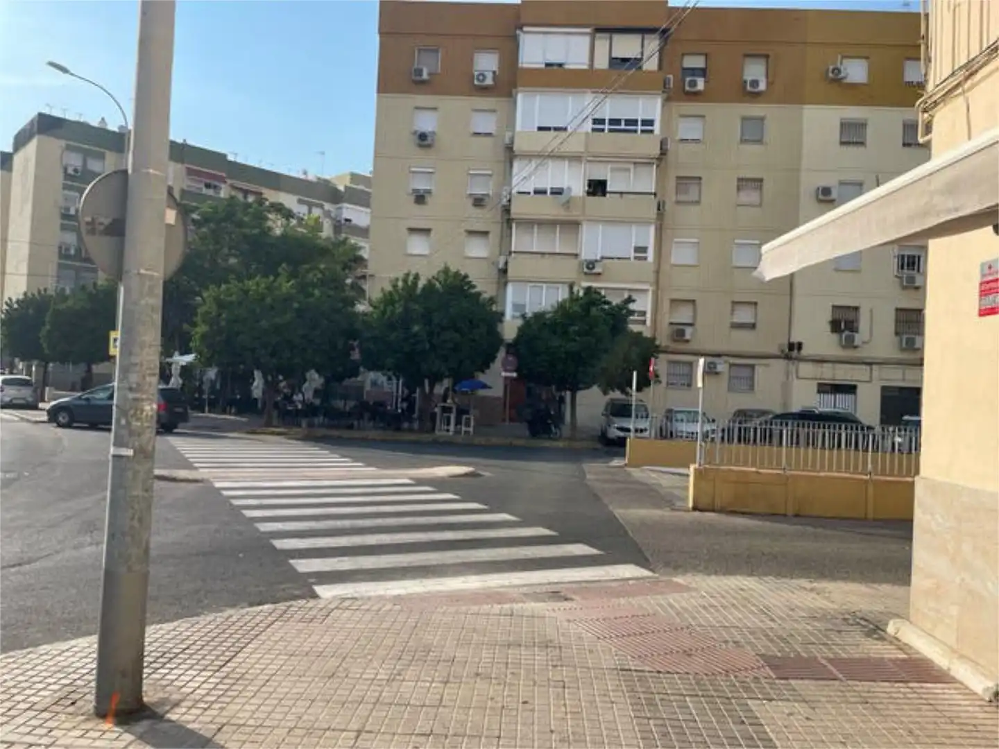 Vista exterior de Garatge de lloguer en Sevilla