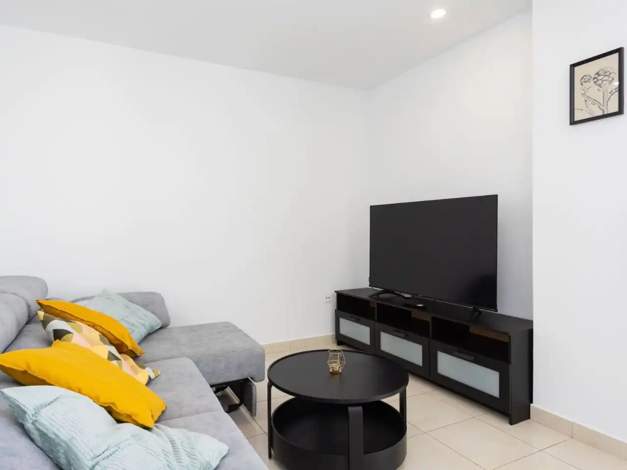 Piso en venta en Calle Los Llanos Seis, 5, La Salud - La Salle Sala de estar de Piso en venta en Santa Cruz de Tenerife Capital con Aire acondicionado