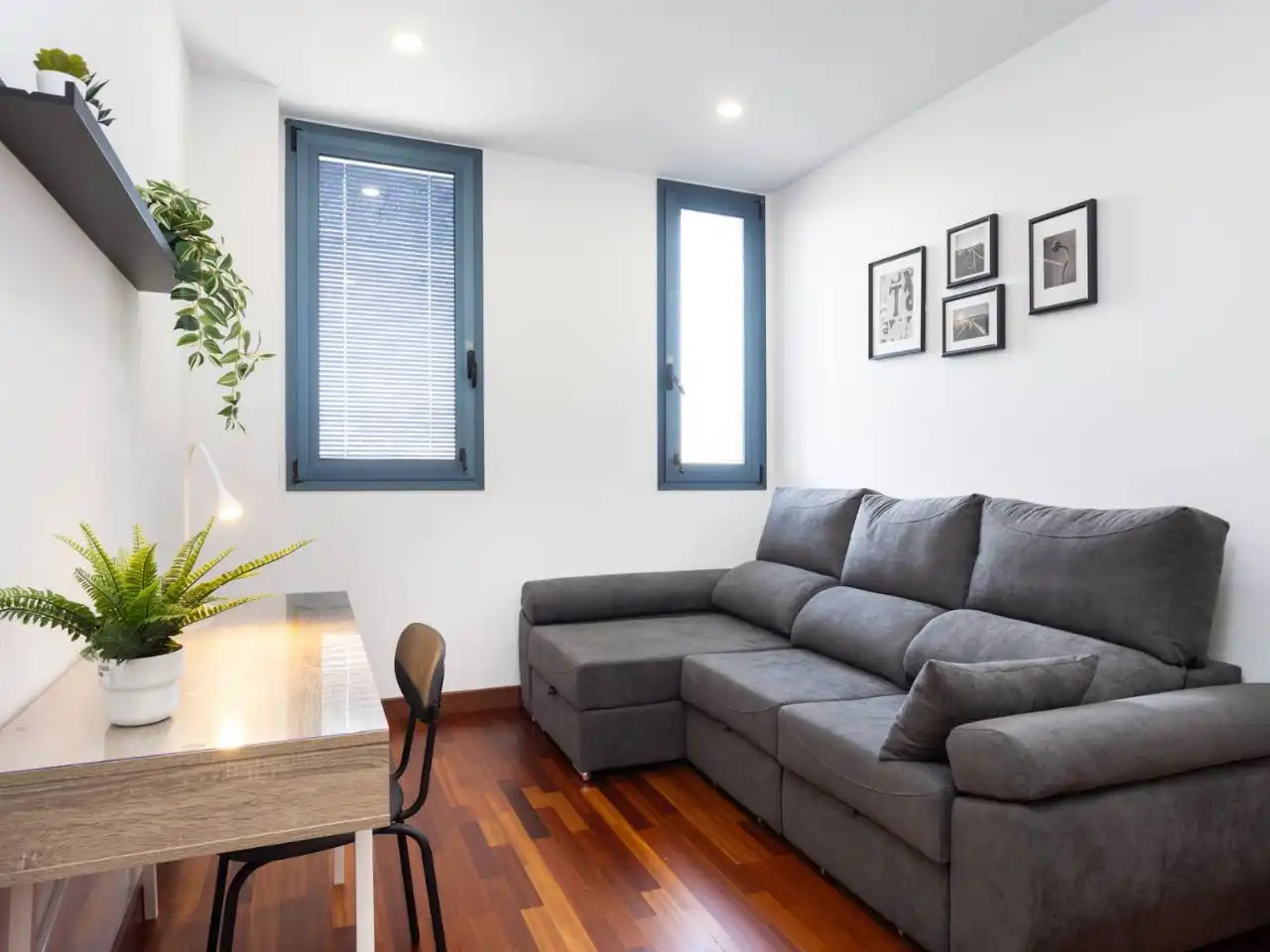 Piso en venta en Calle Los Llanos Seis, 5, La Salud - La Salle Sala de estar de Piso en venta en Santa Cruz de Tenerife Capital con Aire acondicionado