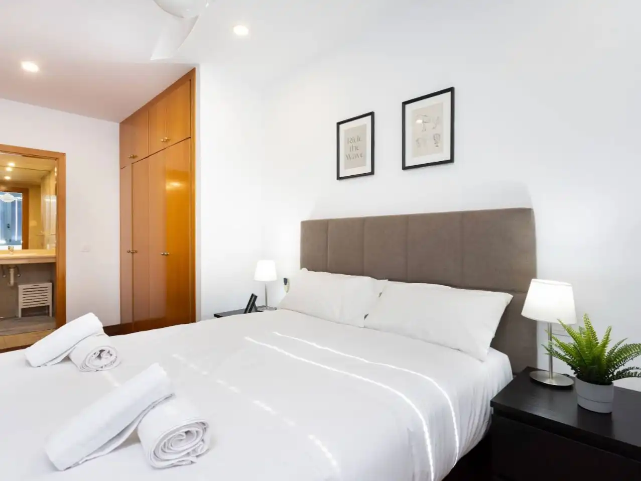 Piso en venta en Calle Los Llanos Seis, 5, La Salud - La Salle Habitación de Piso en venta en Santa Cruz de Tenerife Capital con Aire acondicionado