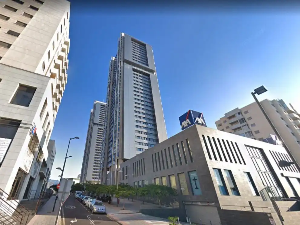Piso en venta en Calle Los Llanos Seis, 5, La Salud - La Salle Vista exterior de Piso en venta en Santa Cruz de Tenerife Capital con Aire acondicionado
