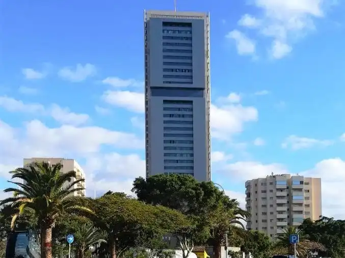 Piso en venta en Calle Los Llanos Seis, 5, La Salud - La Salle Vista exterior de Piso en venta en Santa Cruz de Tenerife Capital con Aire acondicionado