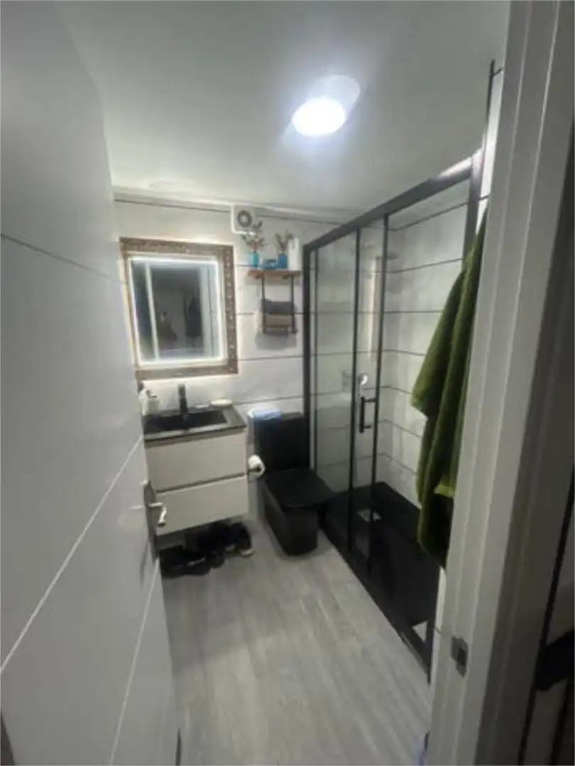Apartamento de alquiler en Sierra Helada Baño de Apartamento de alquiler en Benidorm con Jardín privado, Piscina y Amueblado